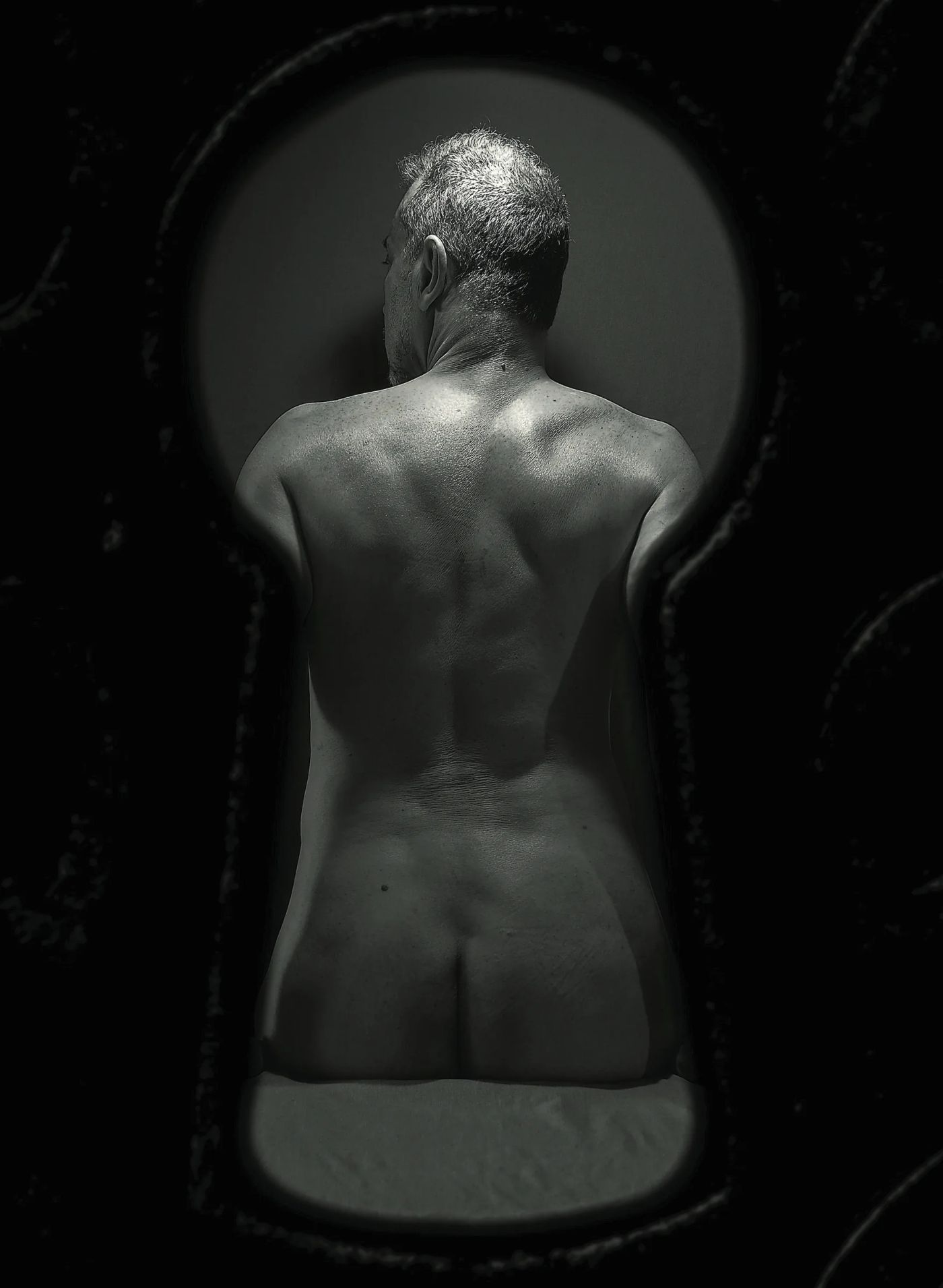 Indiscretion — Mologin