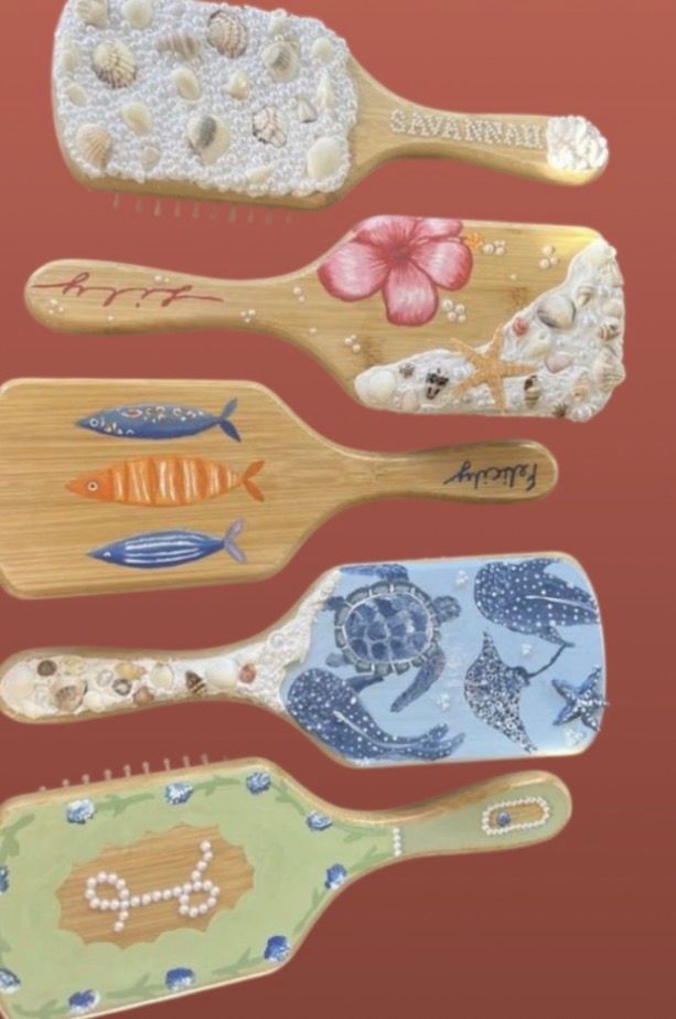 Brosse personnalisée — Huile sur bois, 2026 — œuvre de Lola Petit