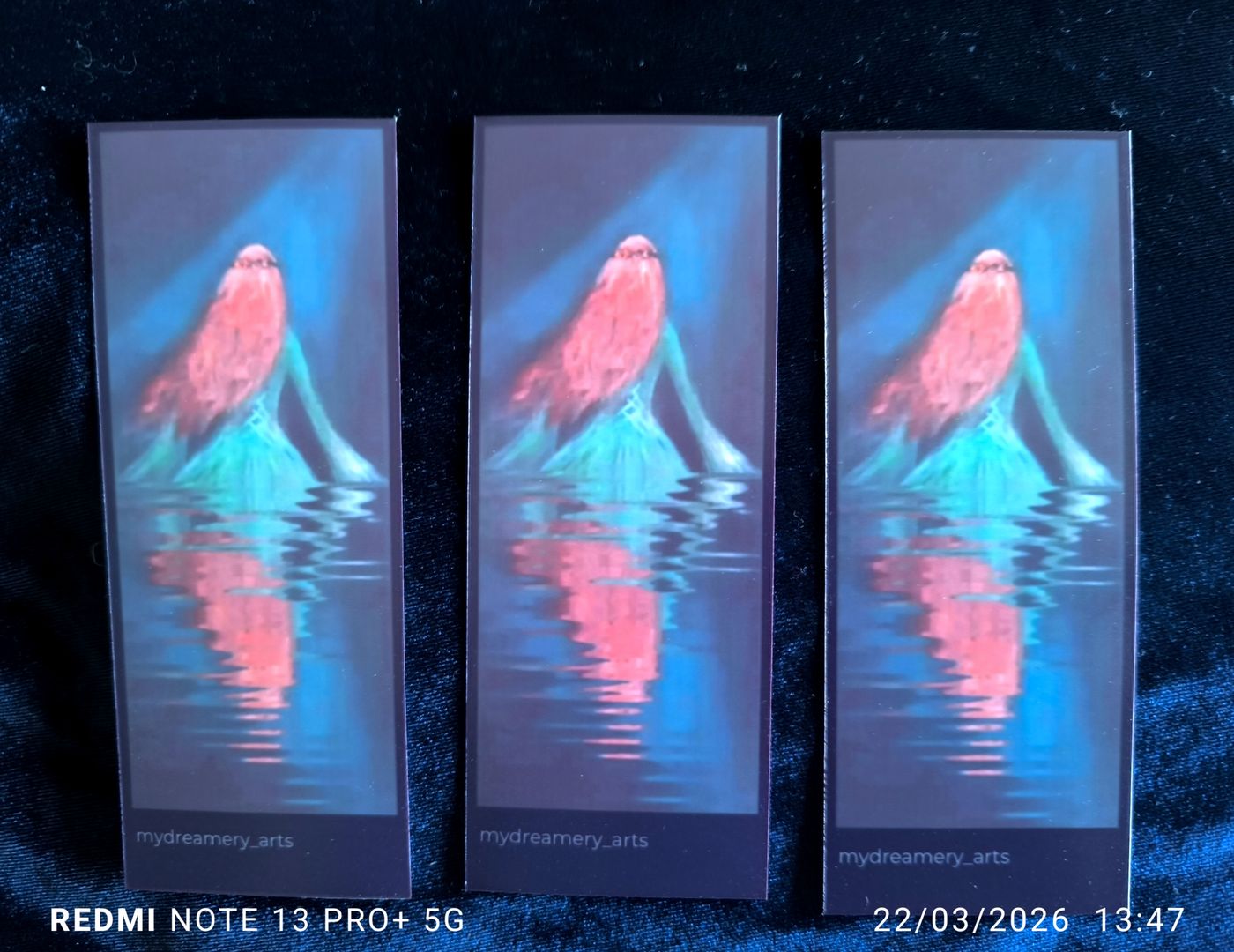 Entre 2 mondes — Acrylique sur papier, 2024 — œuvre de Mydreamery